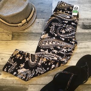 Capri Leggings, S/M (Size 4-12)